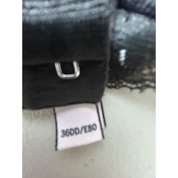 Victoria's Secret Dream Angels Black Lace Push Up Bra, 36DD/E80 - Picture 8 of 8